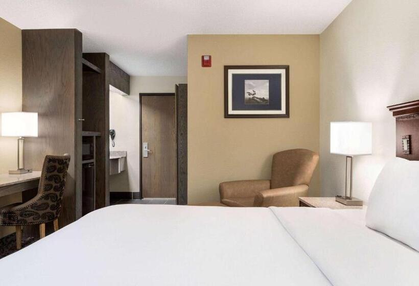 Номер Стандарт Кровать Кинг Адаптированный для Инвалидов, Travelodge By Wyndham Coffeyville