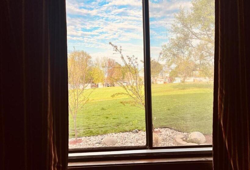 Номер Стандарт 2 Двуспальные Кровати, Travelodge By Wyndham Valleyfair Shakopee