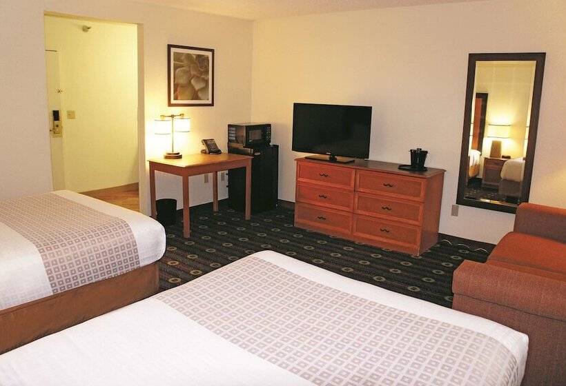 Люкс Повышенной Комфортности, La Quinta Inn By Wyndham Kansas City North