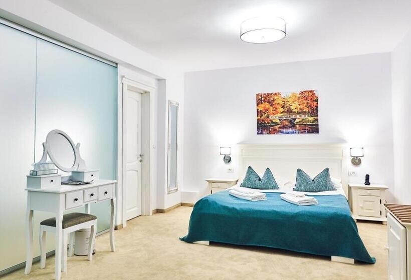 اتاق لوکس خانوادگی, Boutique Hotel Casa Medievala