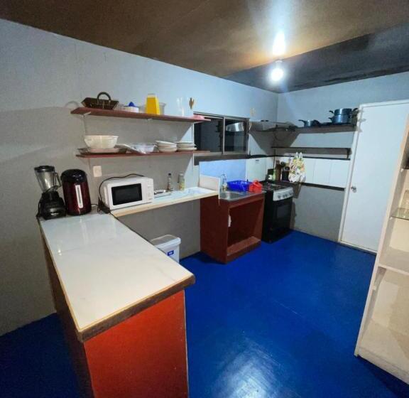 Quarto Estandar Individual Banheiro Compartilhado, Pua Vaenga