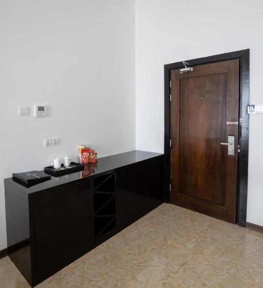مجموعه ویستا شهر, Sanchaung