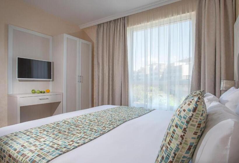 Апартаменты 1 Спальня Вид на Море, Marina White Sands Beach Hotel All Inclusive