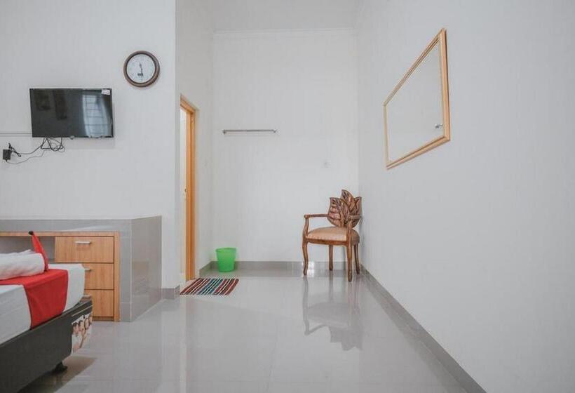 Номер Стандарт, Reddoorz Syariah Near Pahoman Stadium Lampung