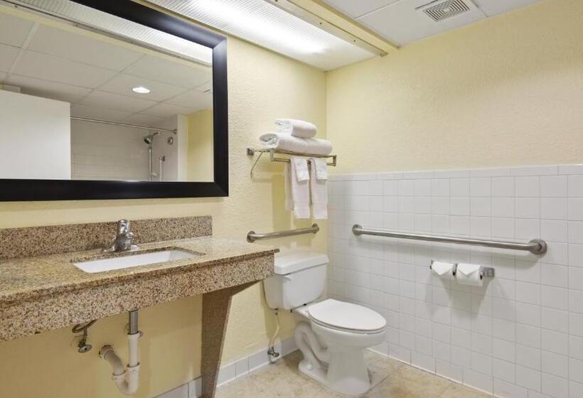 适合残疾人士使用的带超级大床的标准间, Best Western Gateway To The Keys   Florida City, Homestead, Everglades