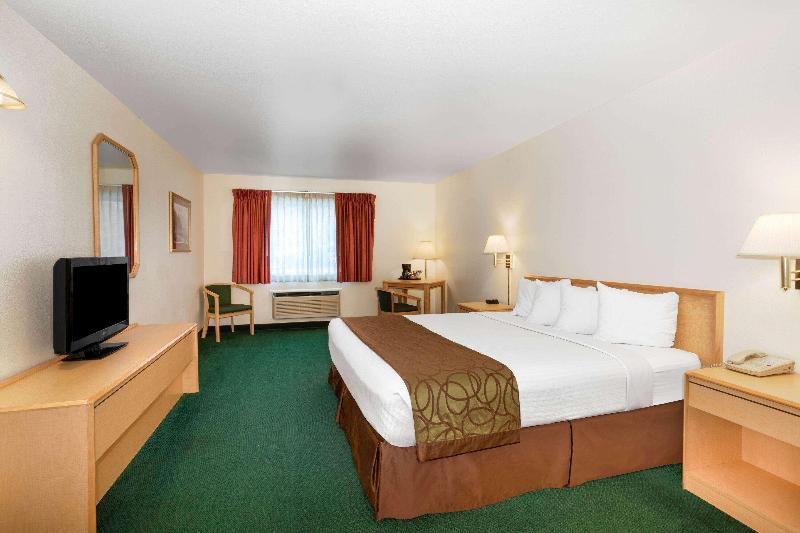 Стандартный Номер Кровать Кинг, Inn At Lander, Travelodge By Wyndham
