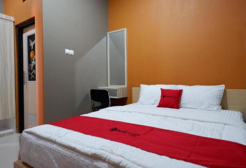 Номер Economy, Reddoorz Syariah Near Stasiun Tegal