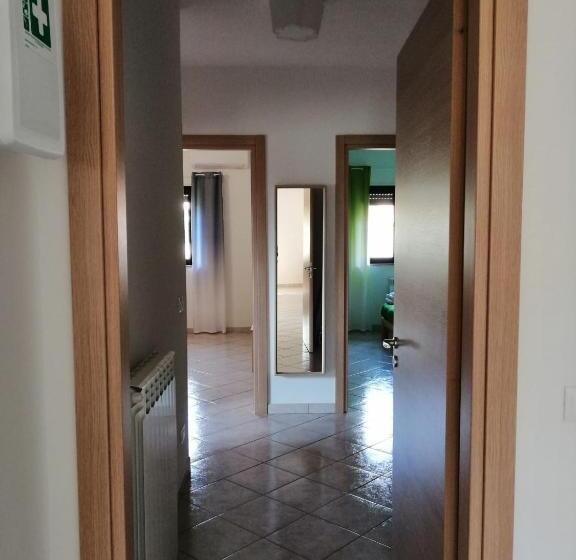 Апартаменты 3 Спальни, B&b Ginevra