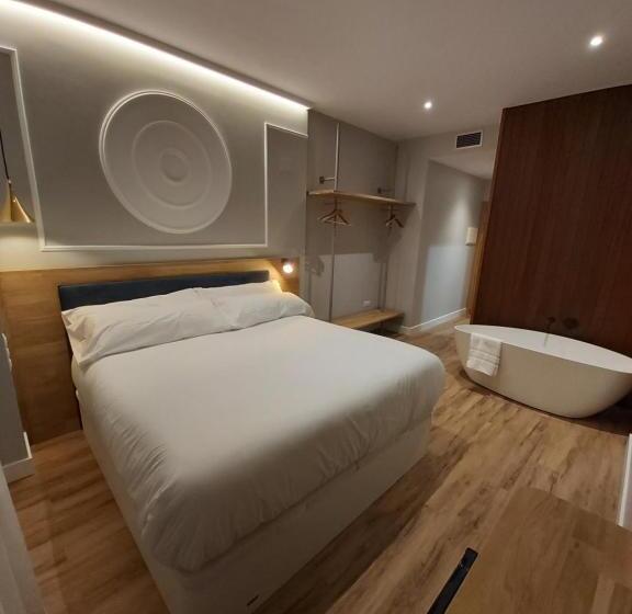 اتاق لوکس, Habital Suites
