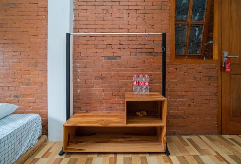 Номер Стандарт, Reddoorz Syariah @ Selomangleng Kediri
