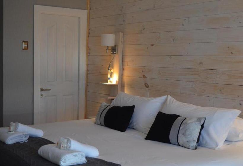スーペリアールーム, Hostal Boutique Puerta Roja