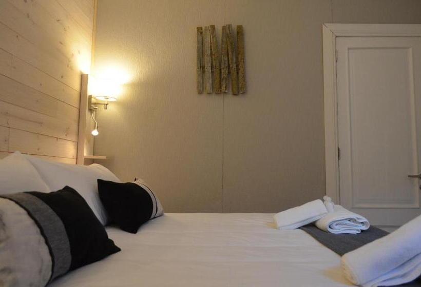 エコノミールーム, Hostal Boutique Puerta Roja