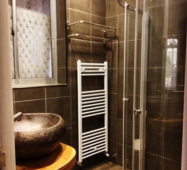 スーペリアールーム, Hostal Boutique Puerta Roja