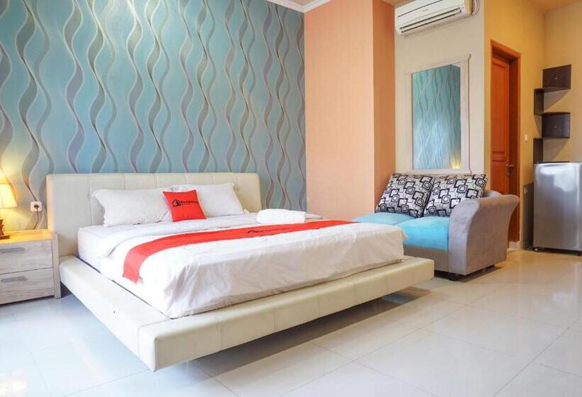 Люкс, Reddoorz Near Kemang Square