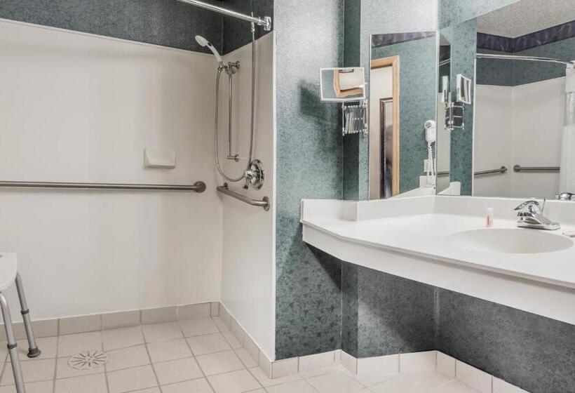 장애인을 위한 스탠다드 룸, Baymont By Wyndham Mequon Milwaukee Area