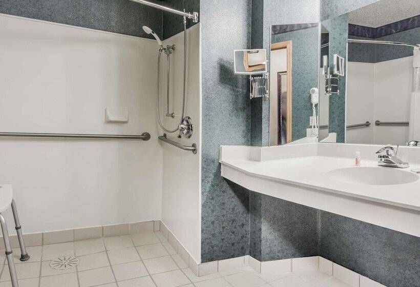 장애인을 위한 스탠다드 룸, Baymont By Wyndham Mequon Milwaukee Area