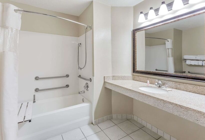 Номер Стандарт Адаптированный для Инвалидов, Baymont By Wyndham Mequon Milwaukee Area