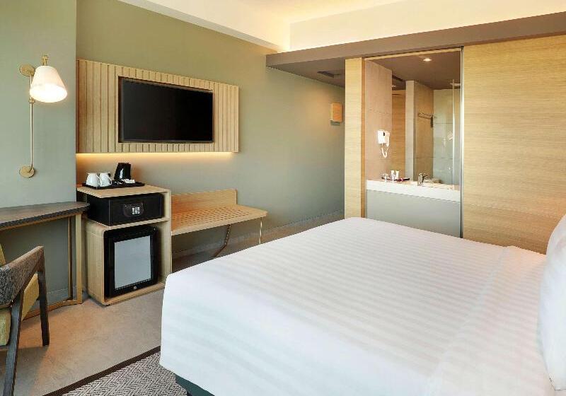 Номер Superior Кровать Кинг, Mercure Makassar Nexa Pettarani