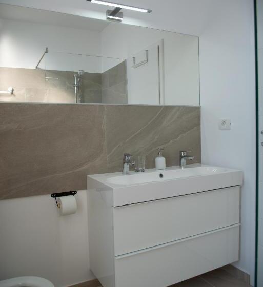 Estúdio Estandar com Sacada, Apartments Steel Residence