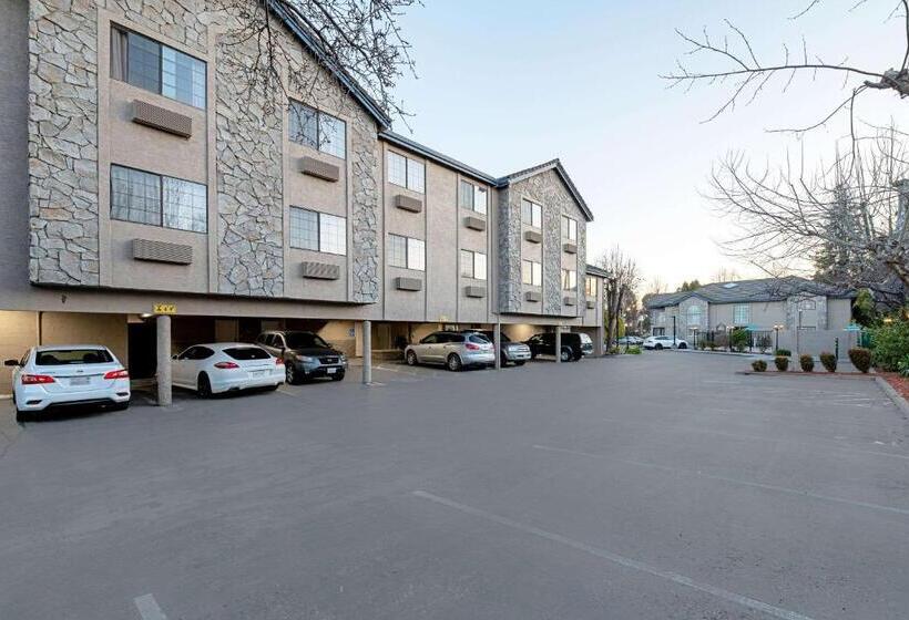 Стандартный Номер Кровать Кинг, Clarion Inn Silicon Valley