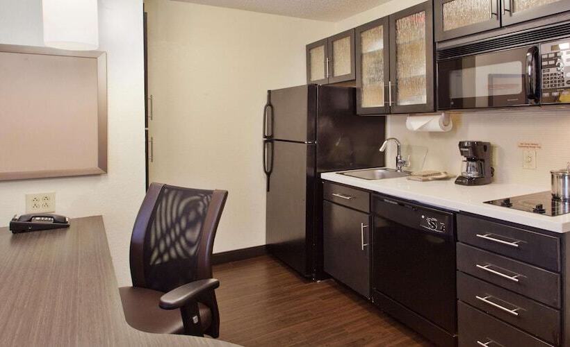 Люкс Адаптированный для Инвалидов, Sonesta Simply Suites Cleveland North Olmsted Airport