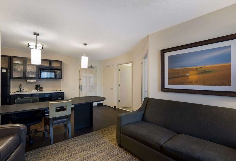 Люкс Адаптированный для Инвалидов, Sonesta Simply Suites Des Moines