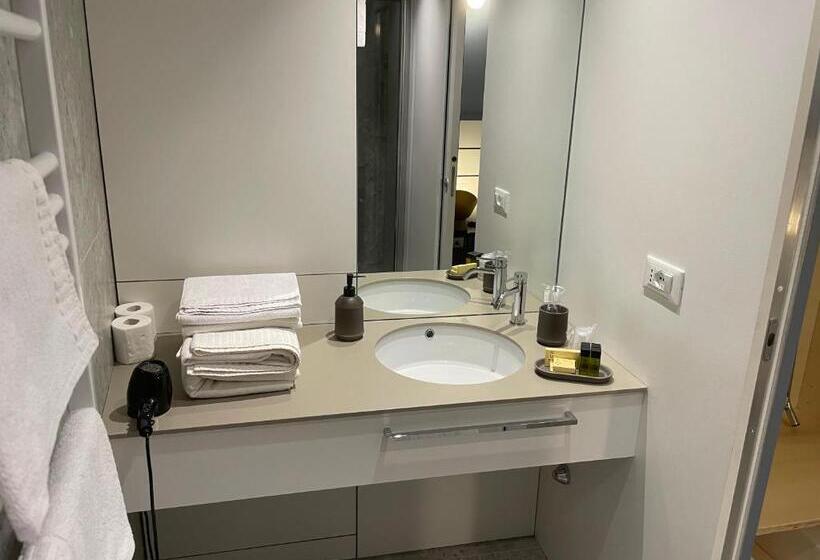 带大床的标准间, Torino48 Guesthouse