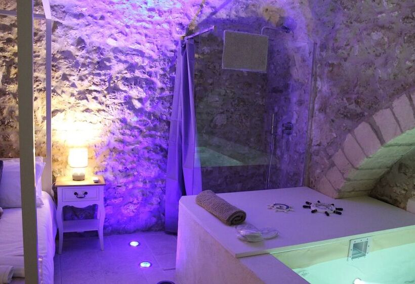 Suíte com Piscina, Il Trappeto