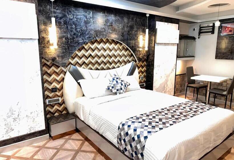 اتاق استاندارد چهار تخته, Beverly Villa