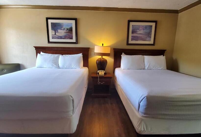 标准间, Colonial House Motel