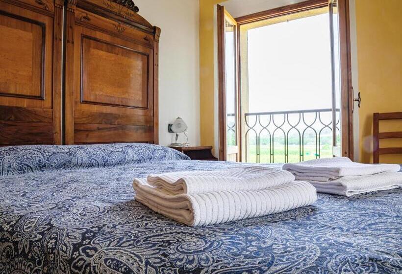 Номер Стандарт Трехместный, Agriturismo Contea Di Val D'amone