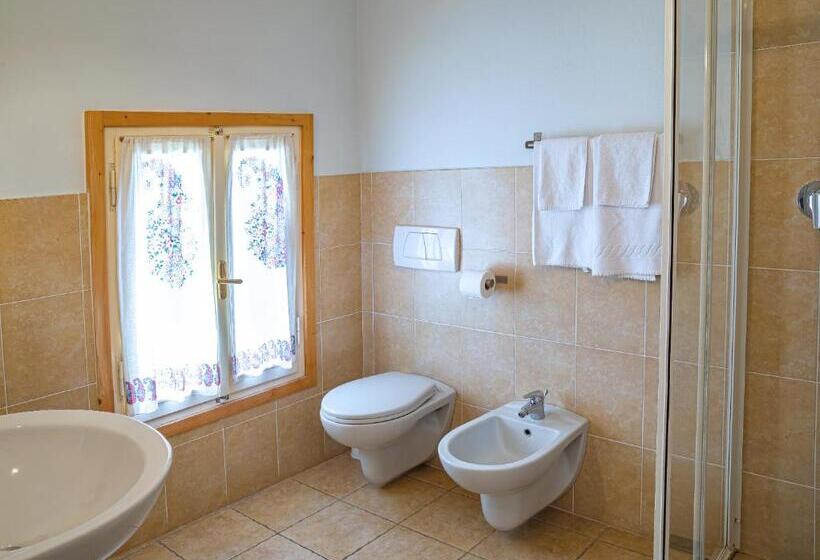 Номер Стандарт Трехместный, Agriturismo Contea Di Val D'amone