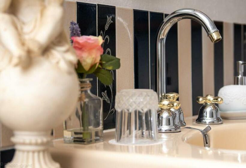 Номер Deluxe Кровать Кинг, Maison D Hôtes De Charme La Rose De Ducey Près Du Mont Saint Michel