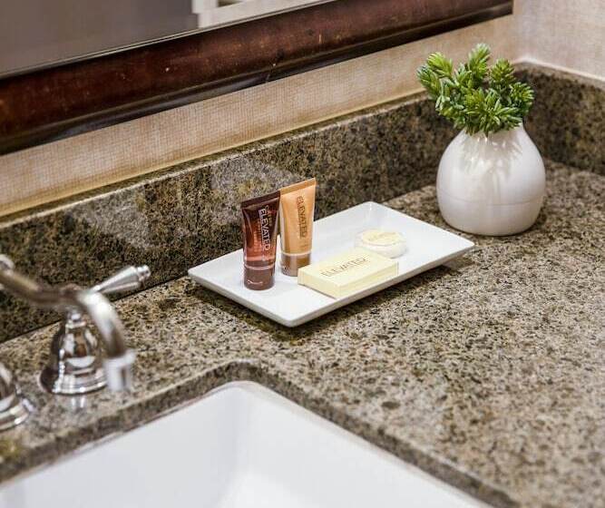 Студия Стандарт, Ayres Suites Diamond Bar