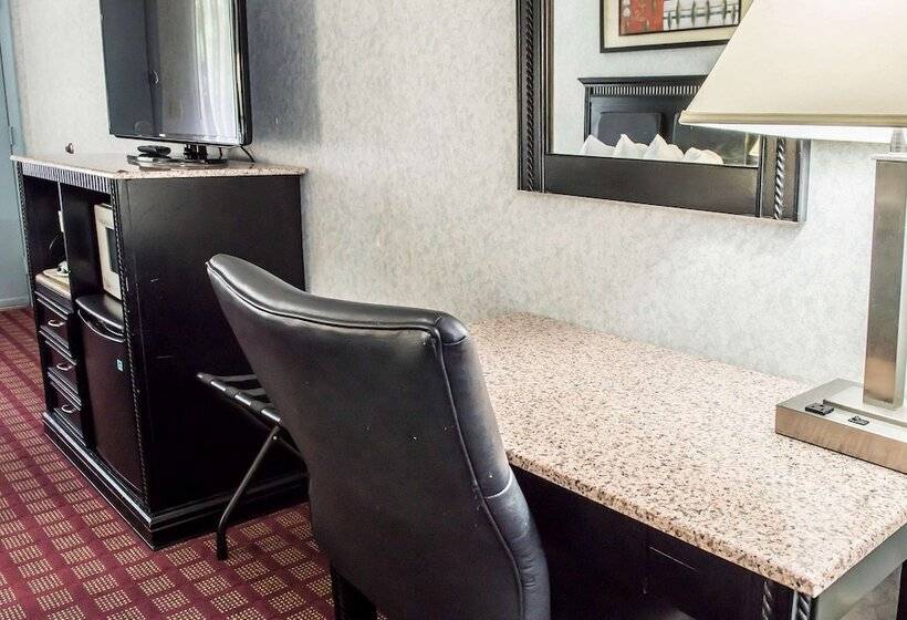 스탠다드 룸 더블 침대 2개, Quality Inn & Suites North Gibsonia