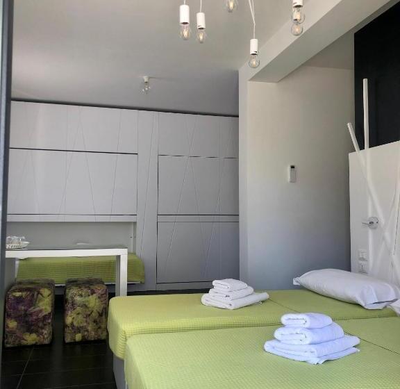 Семейный Номер, Sunrise Rooms