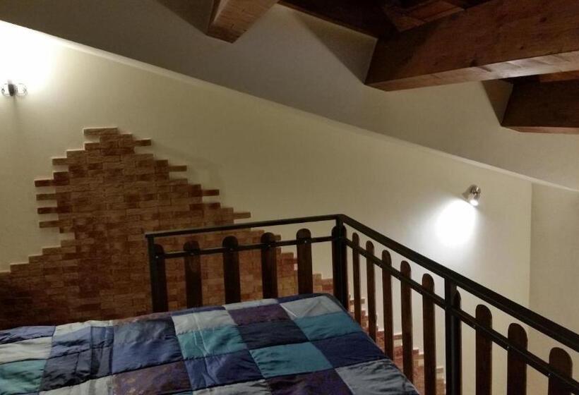 Suíte Dúplex, Casal Trinacria