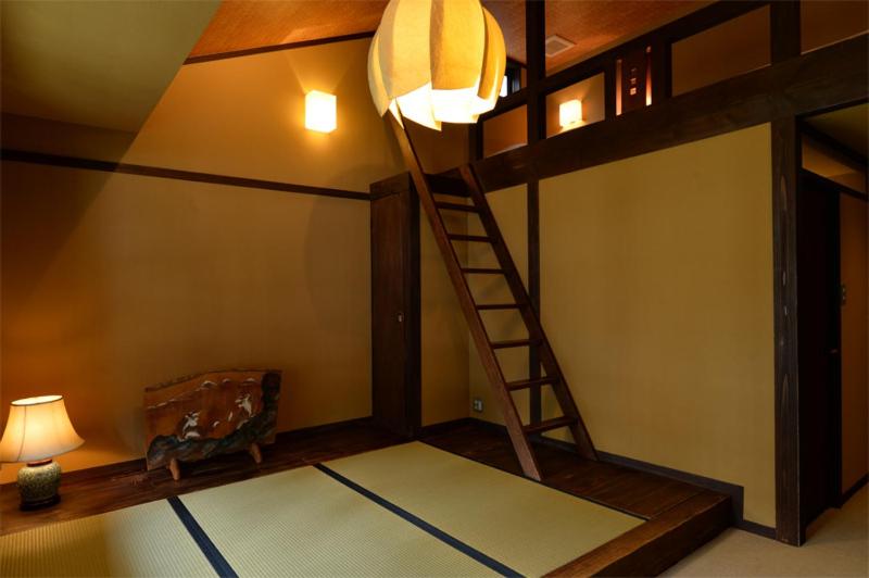 Номер Стандарт, Itsukushimahigashimonzen Kikugawa