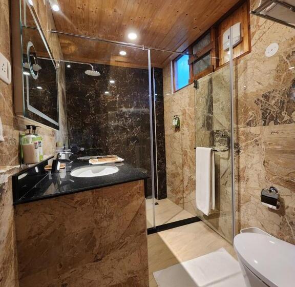 3침실 스탠다드 방갈로, The Chalets Naldehra