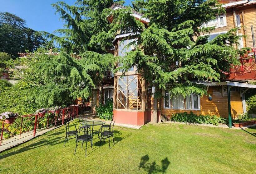 스탠다드 방갈로, The Chalets Naldehra
