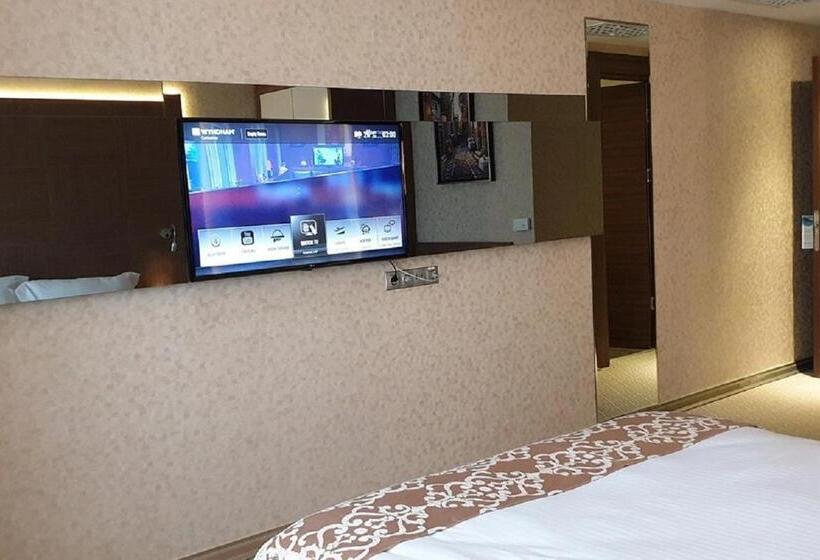 Люкс Премиум, Wyndham Cerkezkoy