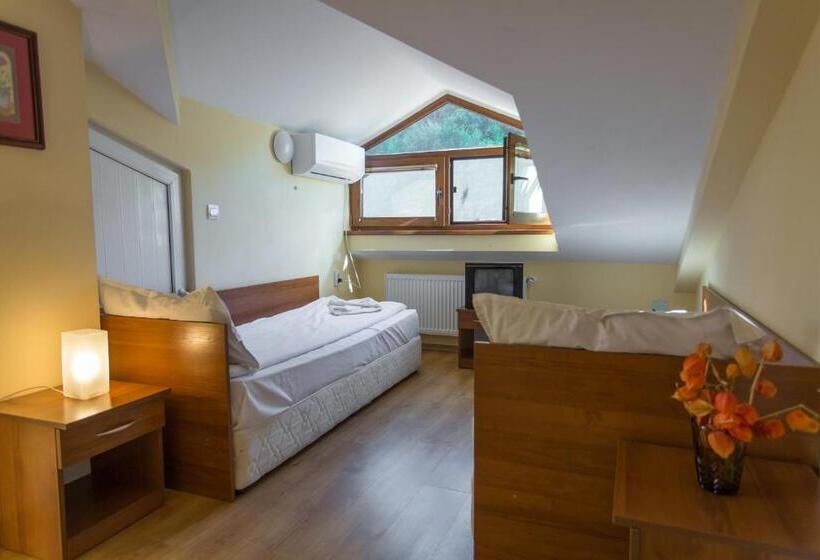 스탠다드 트리플 룸, Hera Guest House