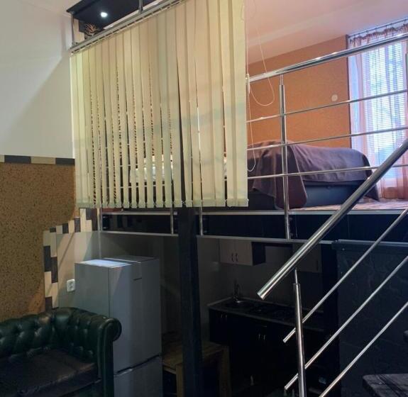 سوییت دوبلکس, Na Bukovinskoy Guest House