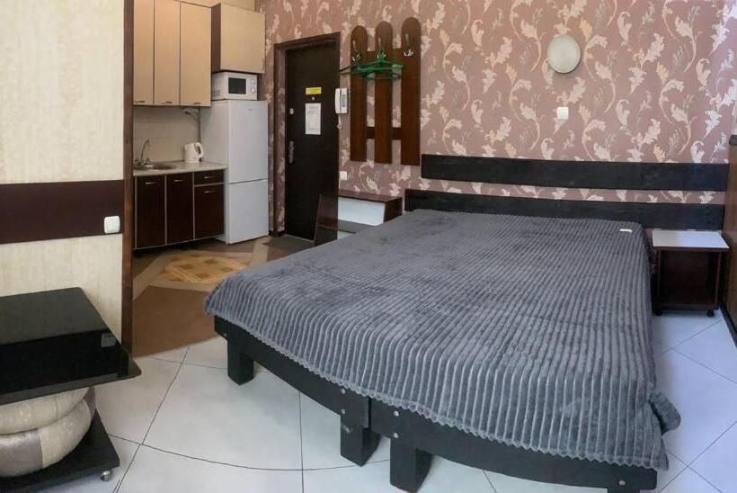 استودیو خانوادگی, Na Bukovinskoy Guest House