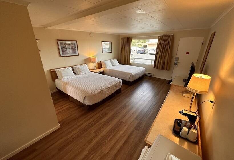 Номер Стандарт 2 Двуспальные Кровати, Astoria Crest Motel