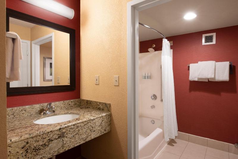 Стандартный Номер Кровать Кинг, Courtyard By Marriott Dallas Plano In Legacy Park