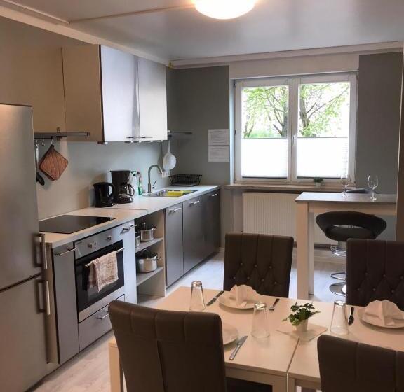 Номер Стандарт Индивидуальный, U. + Apartments