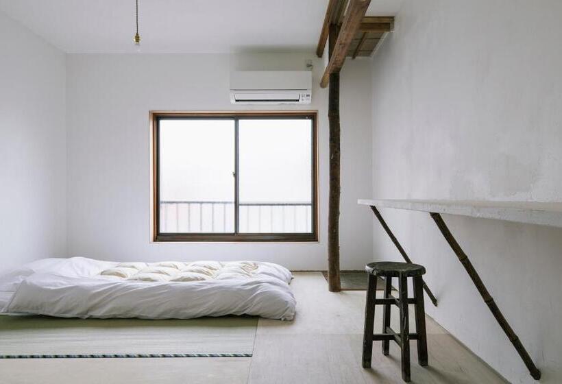 Семейный Номер, Atelier & Hostel Nagaisa Ura