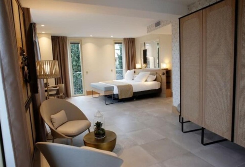 سوییت جونیور با چشم‌انداز دریا, Splendid Hôtel & Spa