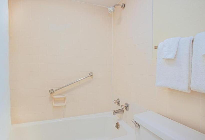 标准间, Days Inn By Wyndham Bristol Parkway